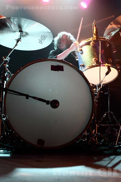 DINOSAUR JR - 2010-05-23 - PARIS - La Machine (du Moulin Rouge) - 